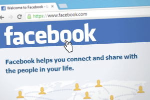 How to Add Facebook Captions to Videos, Images and Reels
